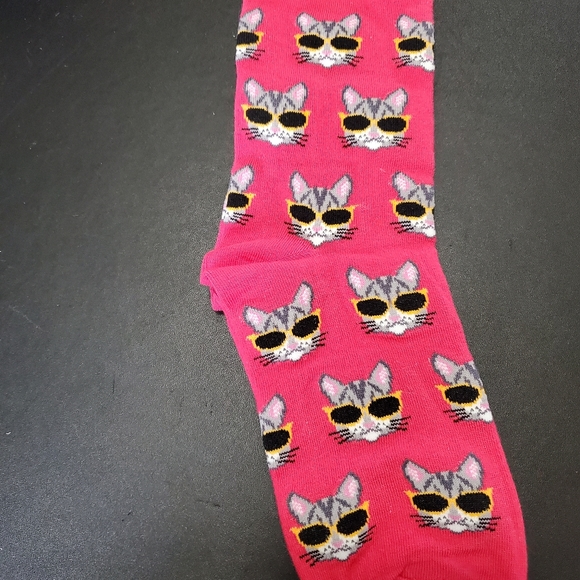 🧦3/$25 HotSox hot pink cool kitty cat socks - Picture 2 of 4